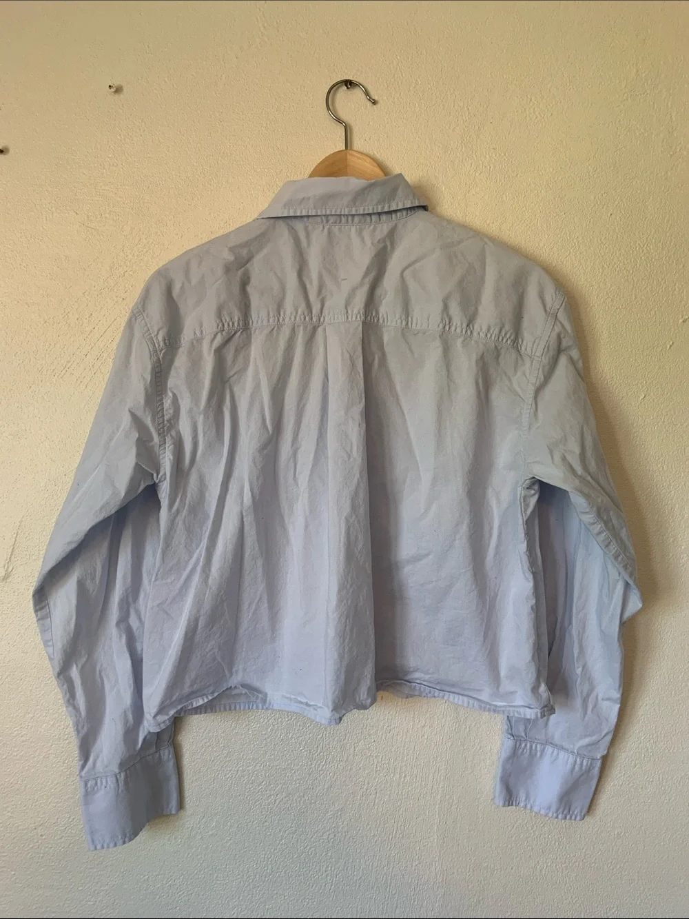 Light Blue Cropped Classic Button-Down Shirt - Picture 4 of 5